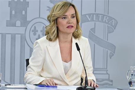 11/03/2025. Rueda de prensa tras el Consejo de Ministros: Pilar Alegría, Mónica García y Óscar López. La ministra de Educación, Formación Pr...